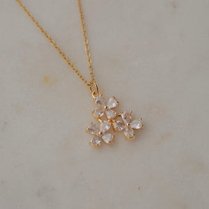 Three-flower necklace