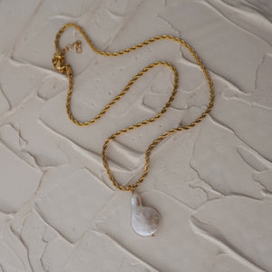 Stainless steel rope chain & barroque necklace