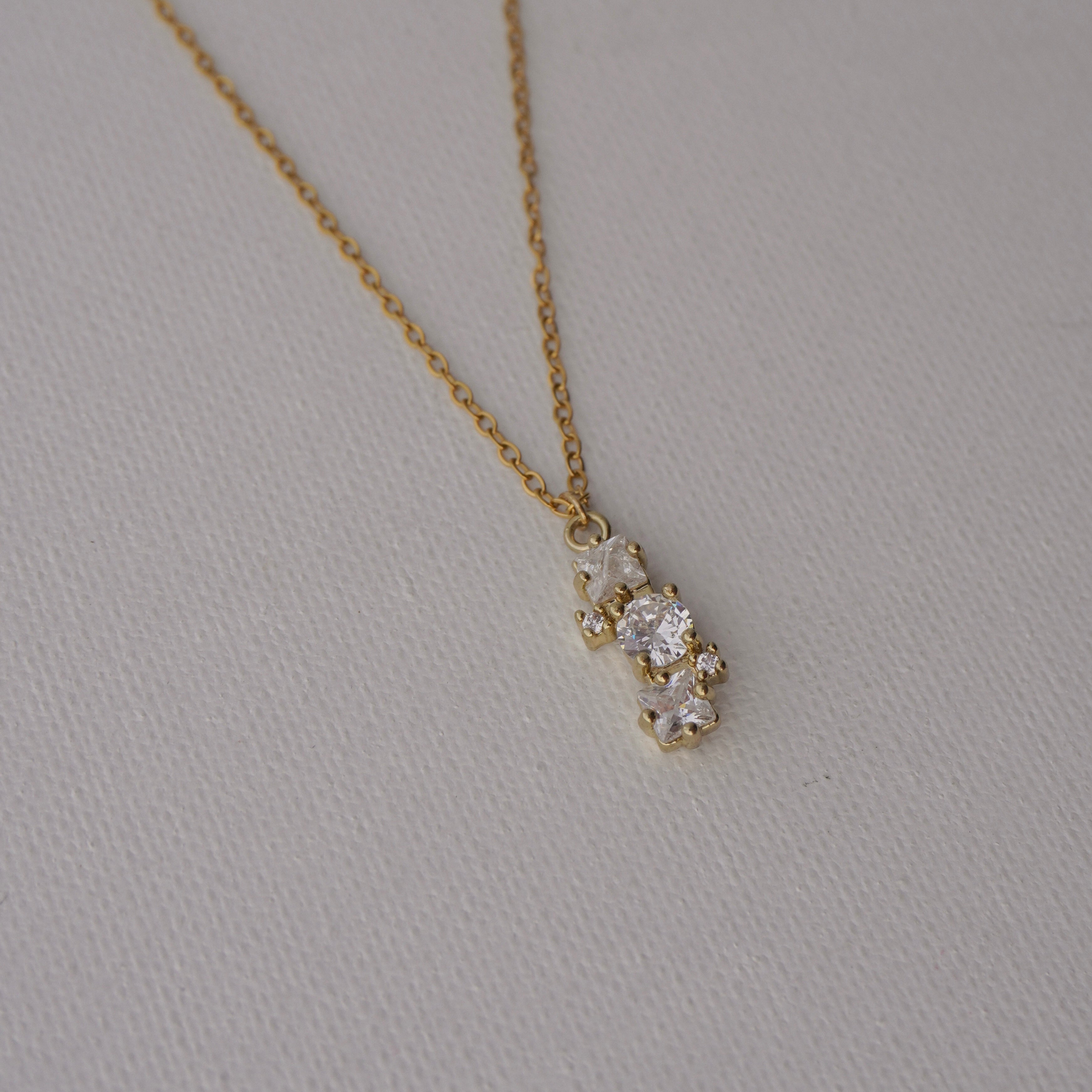 Amalia necklace