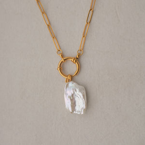 Barroque pearl necklaces