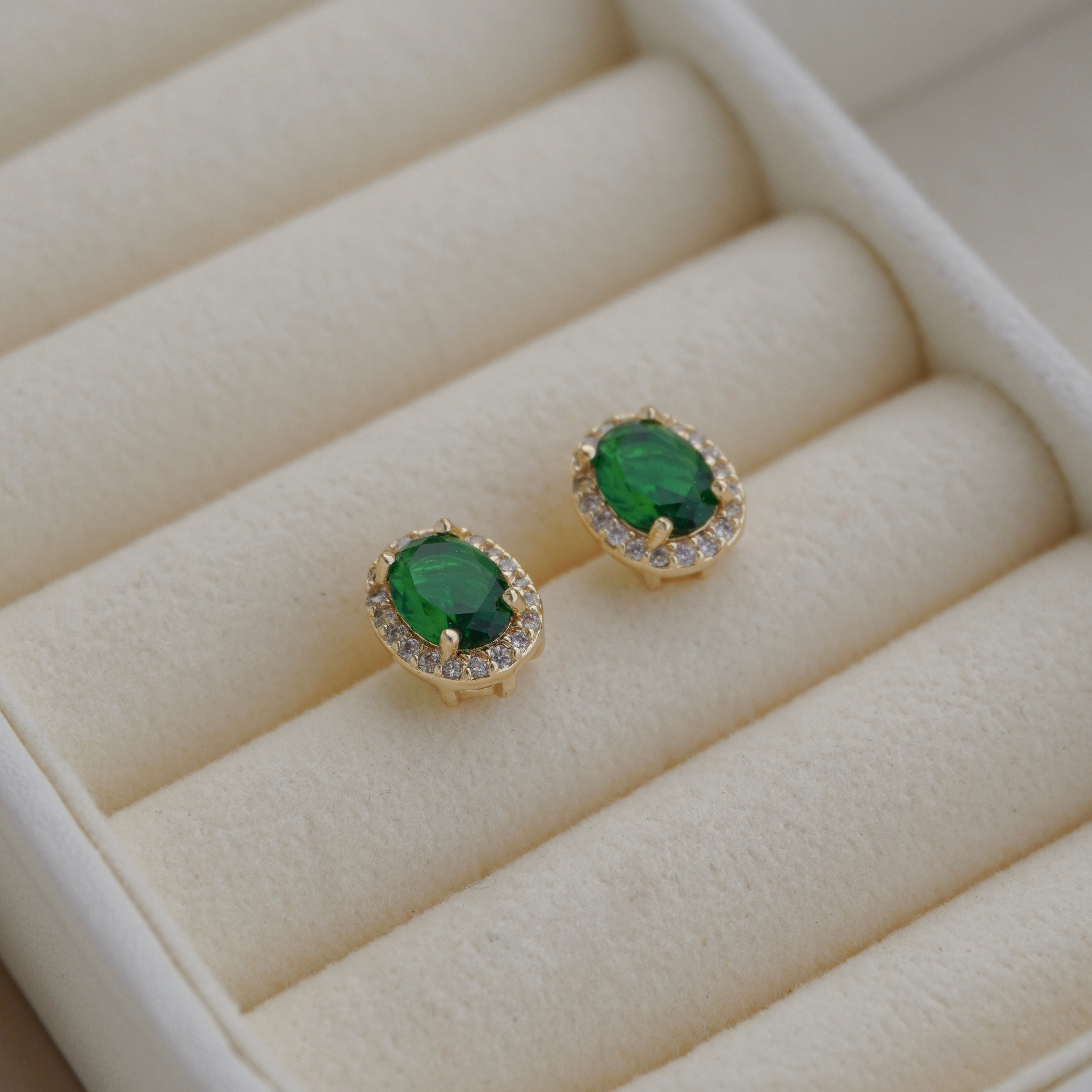 Emmerald studs