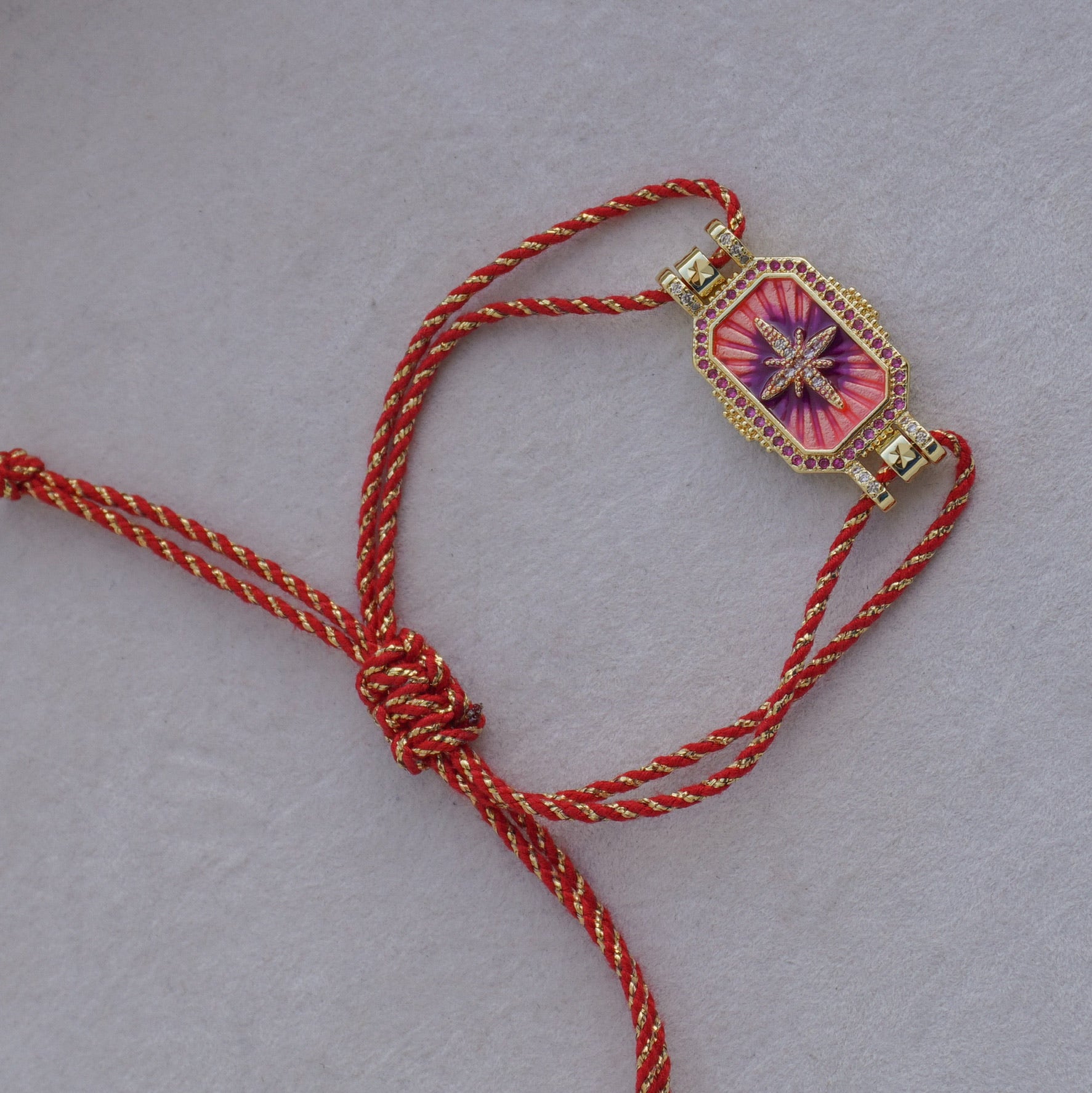 Tag bracelet