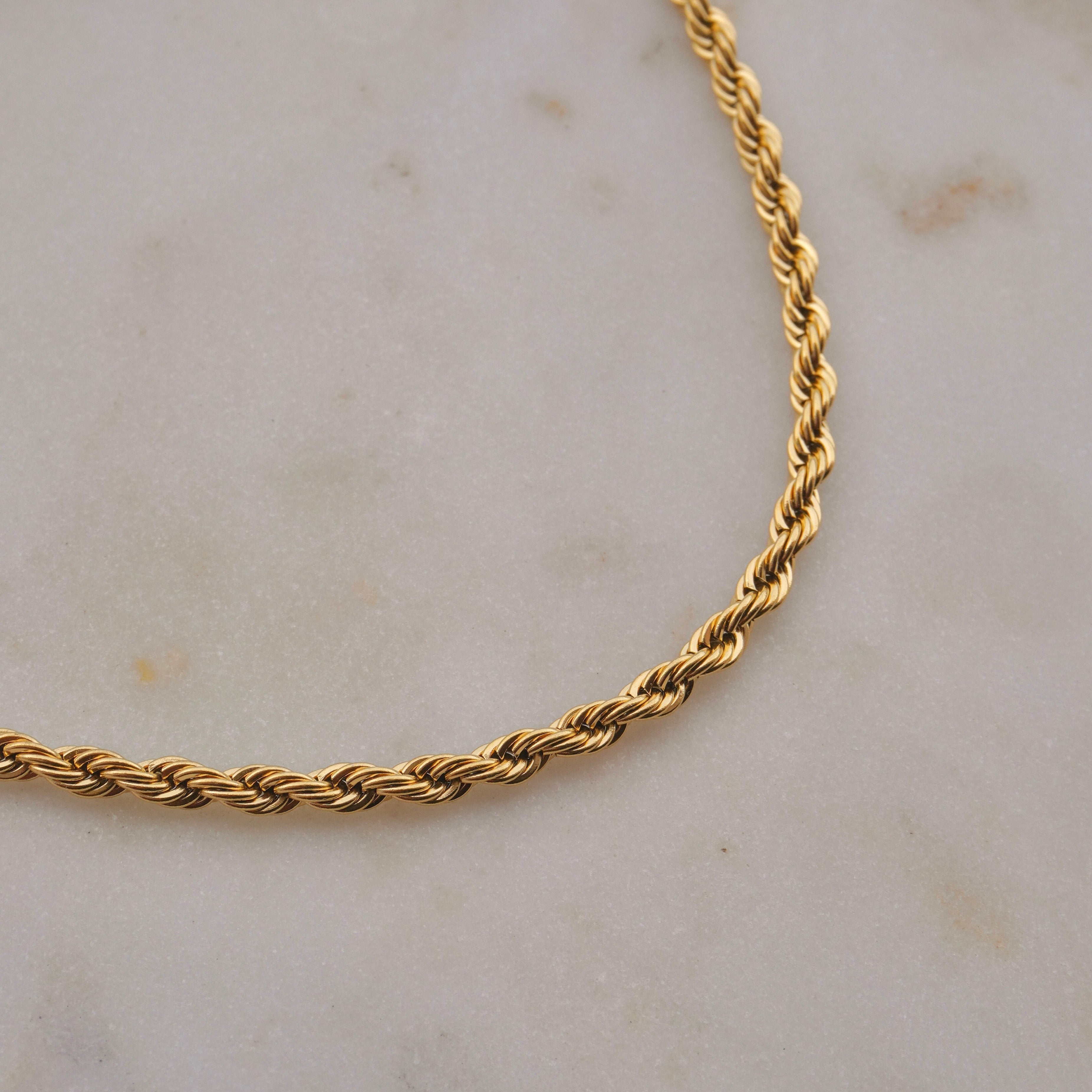 Bold rope necklace