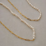 Cargar imagen en el visor de la galería, Pearl and Midi paperclip necklace
