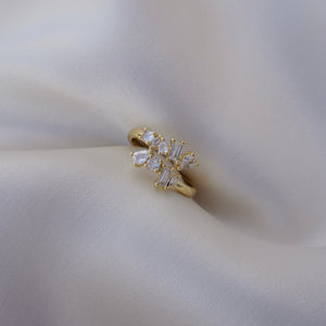 Deia ring