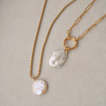 Cargar imagen en el visor de la galería, Barroque pearl necklaces
