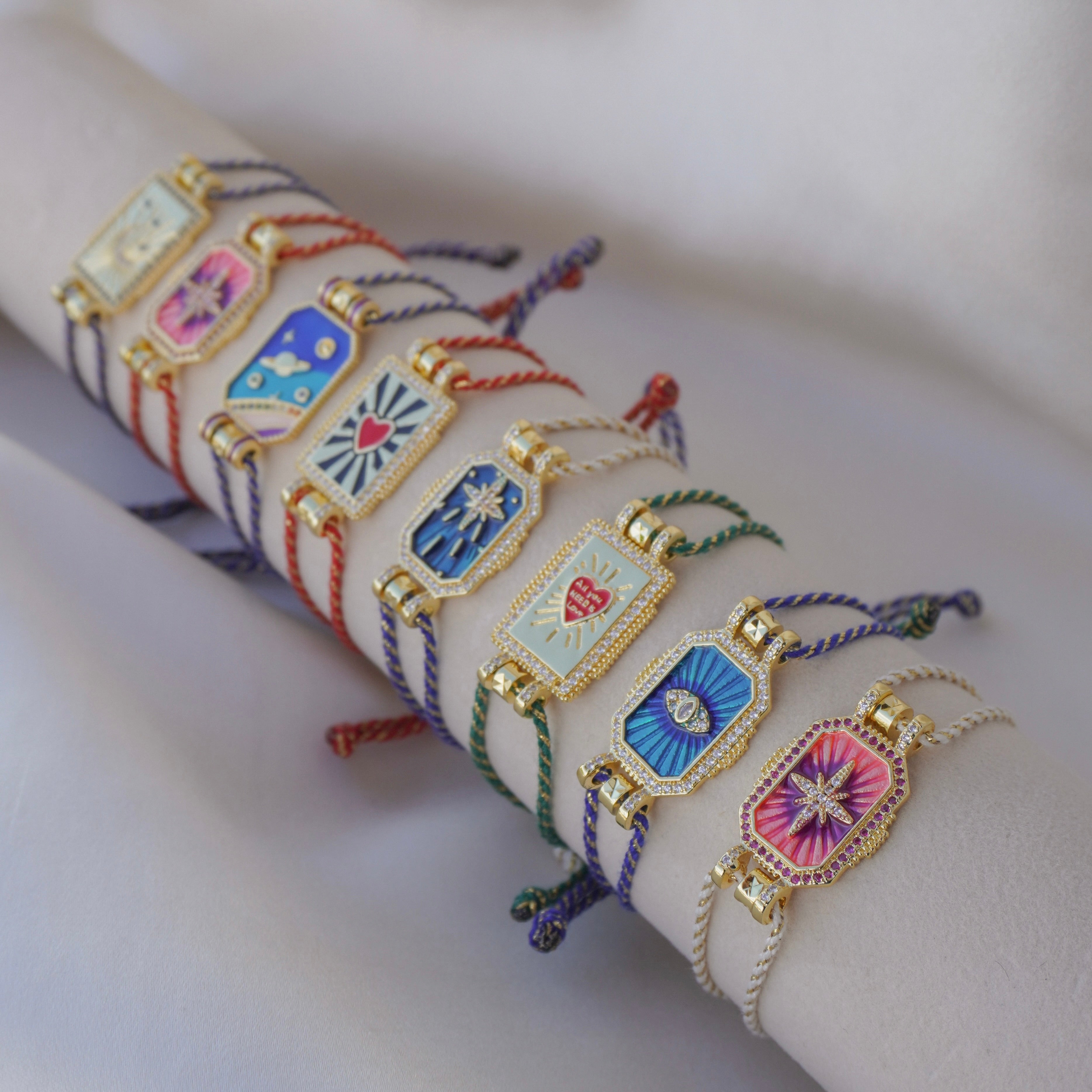 Tag bracelet