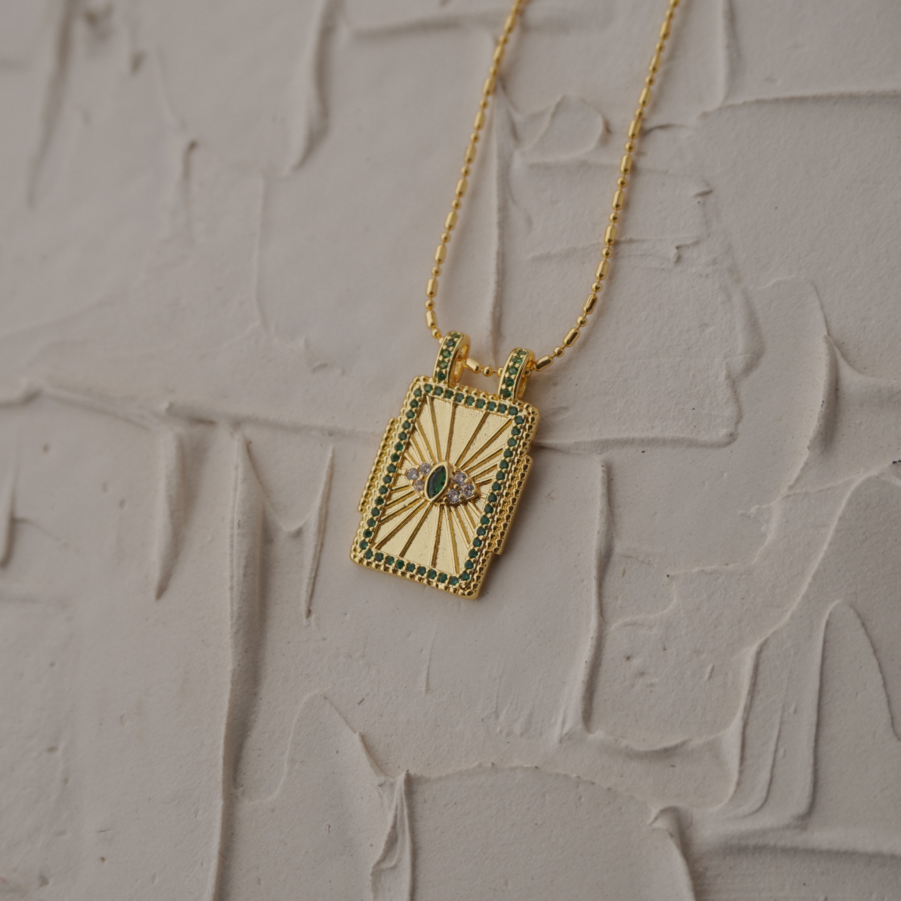 Single tag necklace