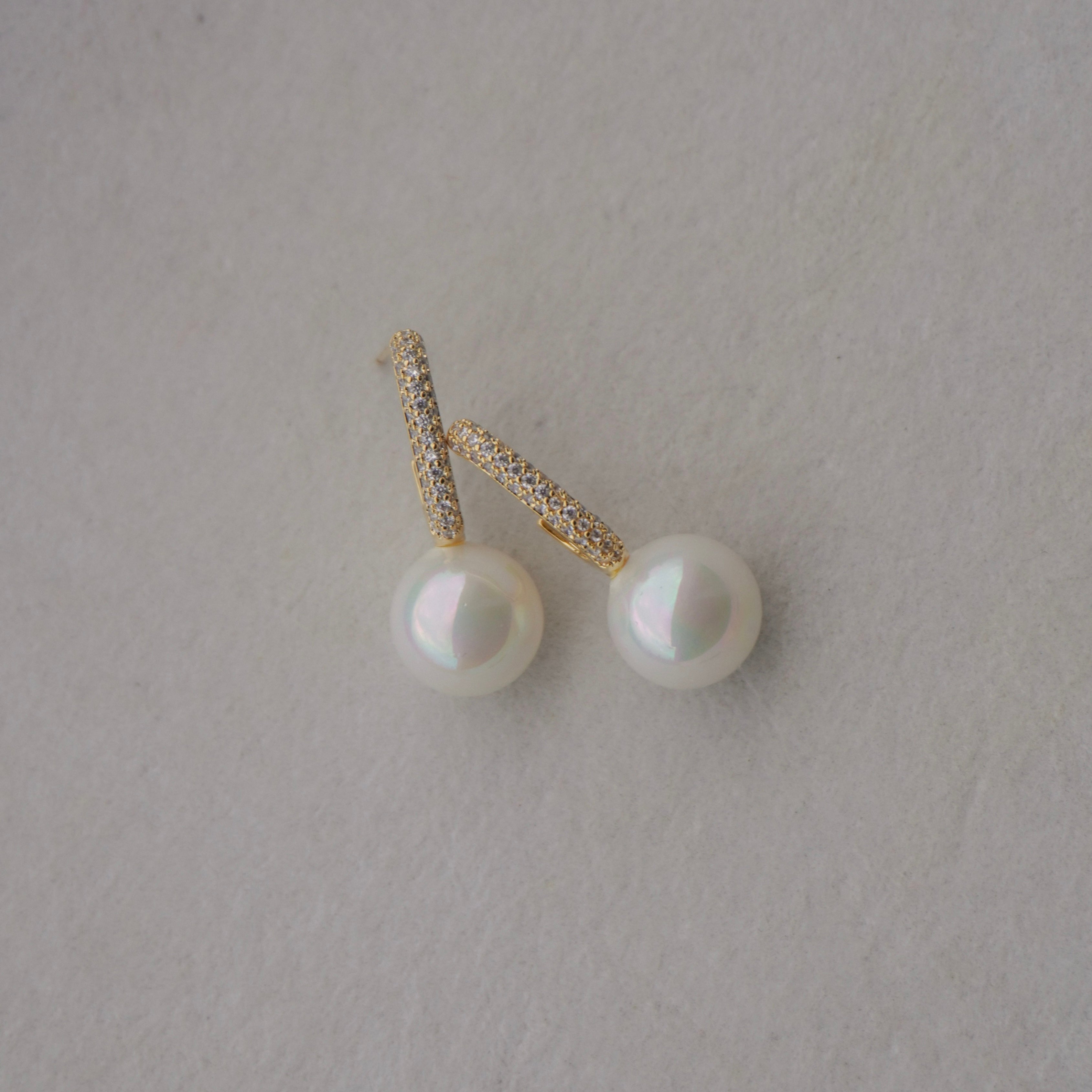 Micropave & pearl square stud