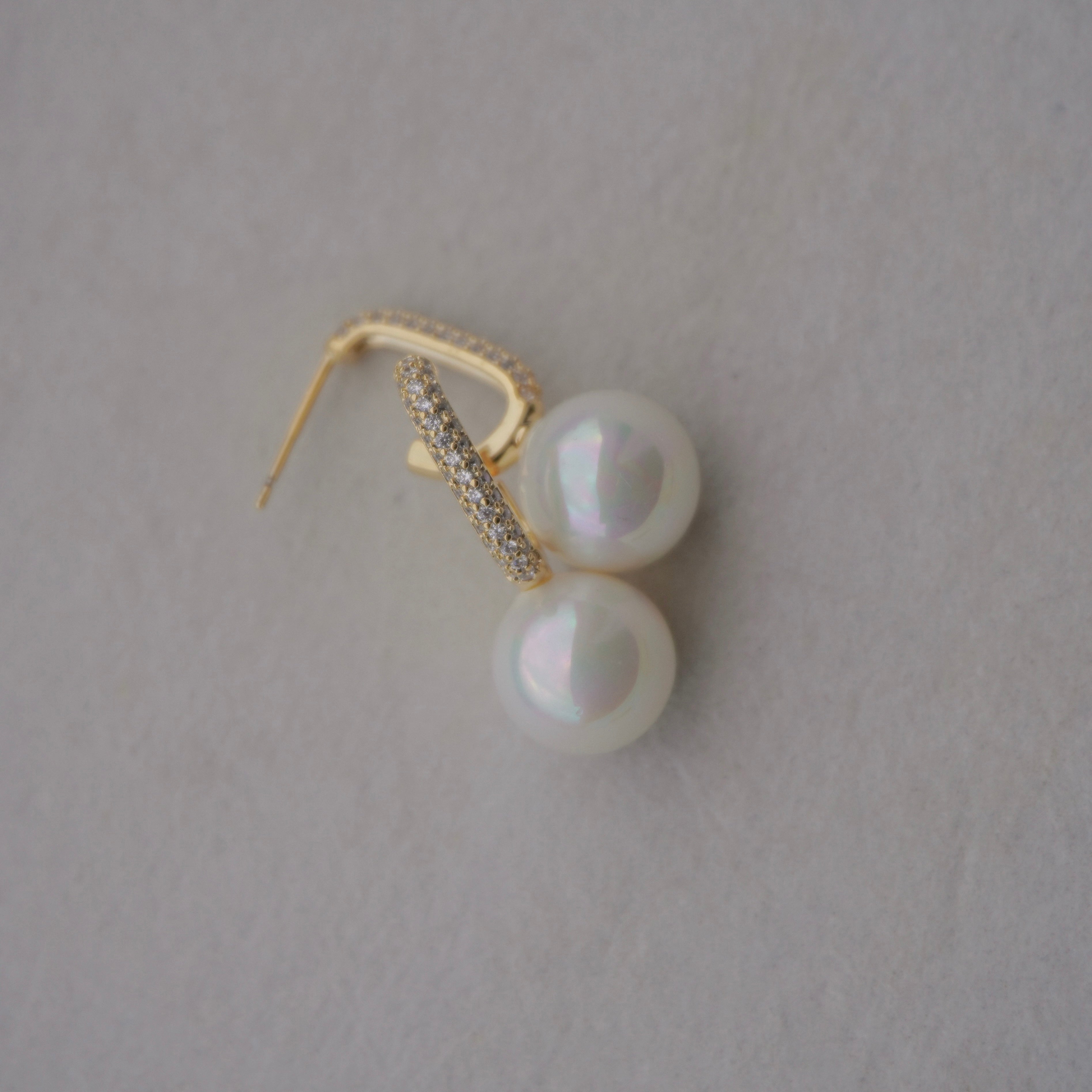 Micropave & pearl square stud