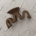 Cargar imagen en el visor de la galería, Wavy claw clip
