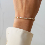 Cargar imagen en el visor de la galería, Rectangular &amp; circle pave bracelet
