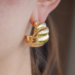 Cargar imagen en el visor de la galería, Croissant XL hoops
