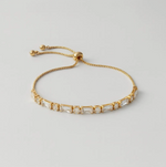 Cargar imagen en el visor de la galería, Rectangular &amp; circle pave bracelet
