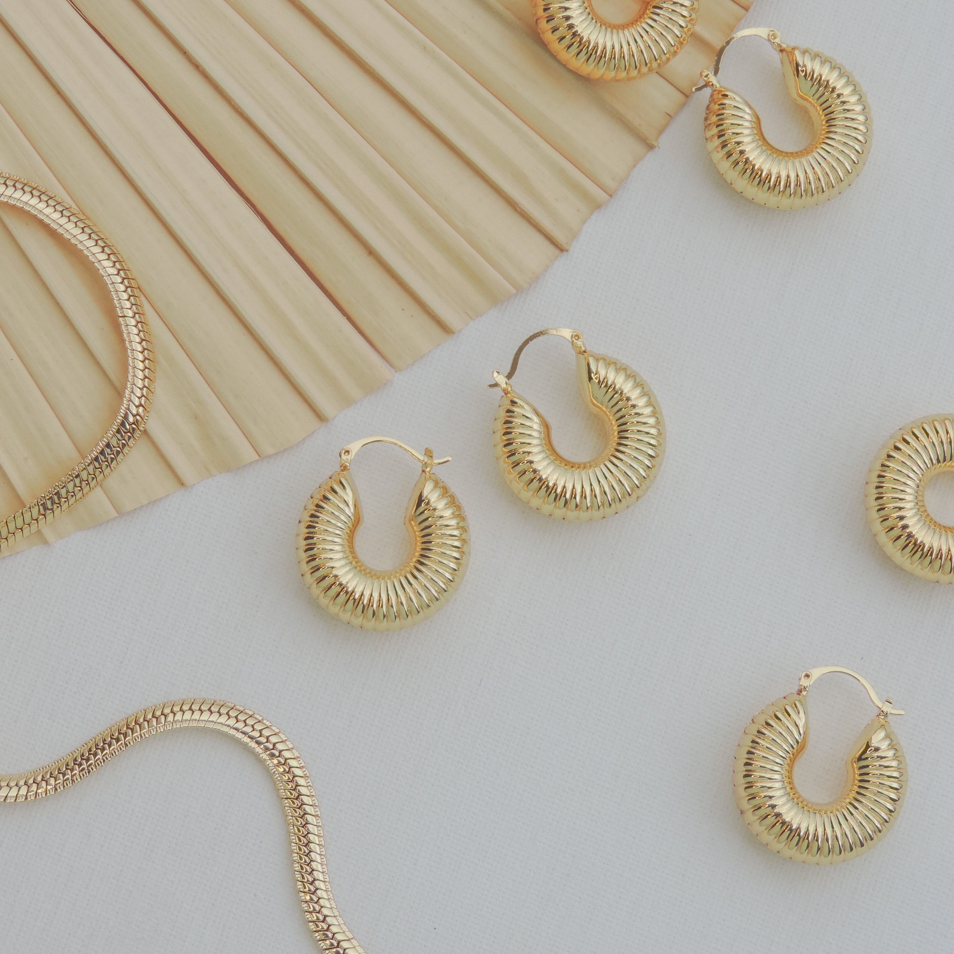 Aria hoops